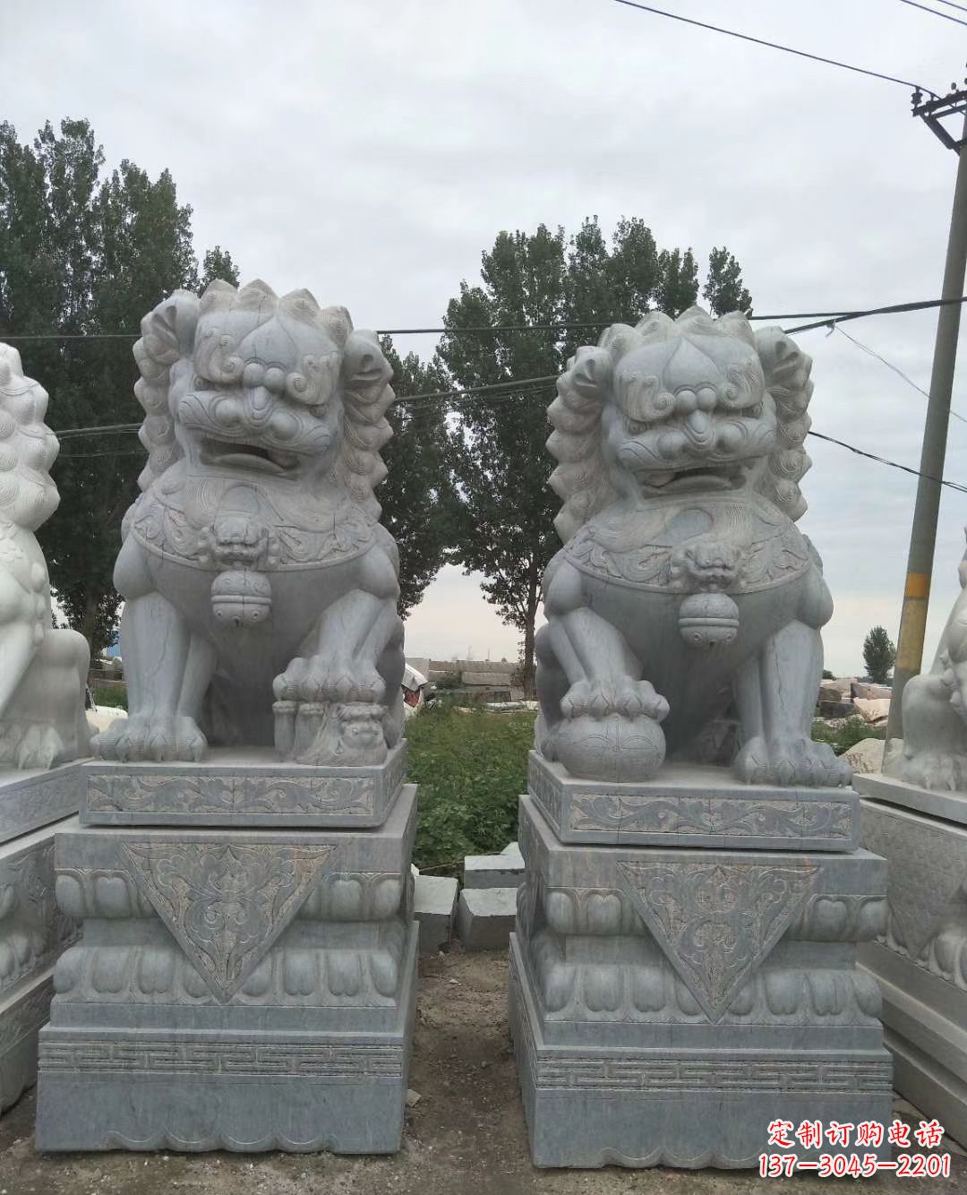 南阳3米高青石狮子