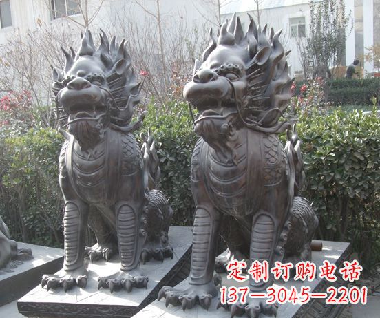 南阳霸气的铜狮子