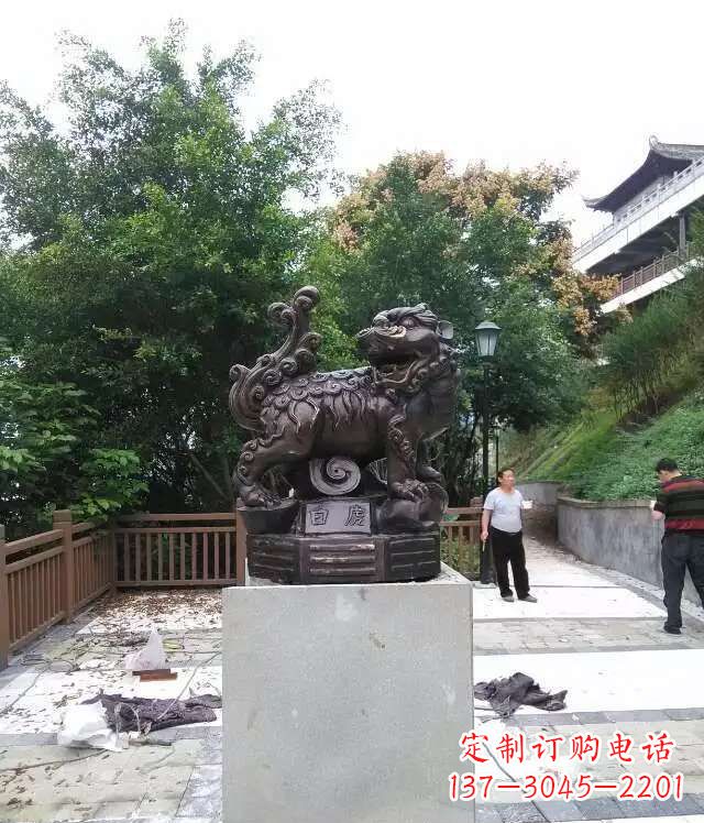 南阳白虎神兽雕塑