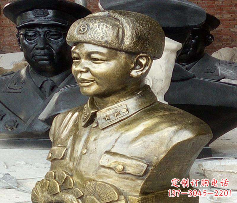 南阳半身雷锋铜像