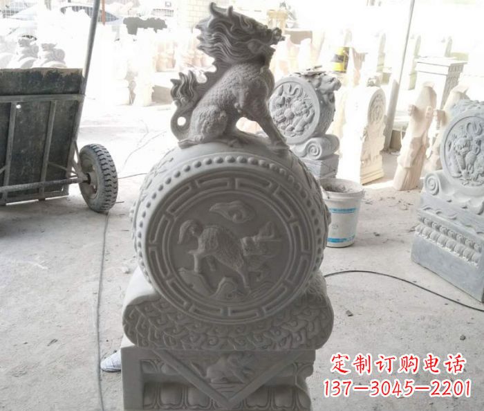南阳抱鼓石麒麟门墩石雕