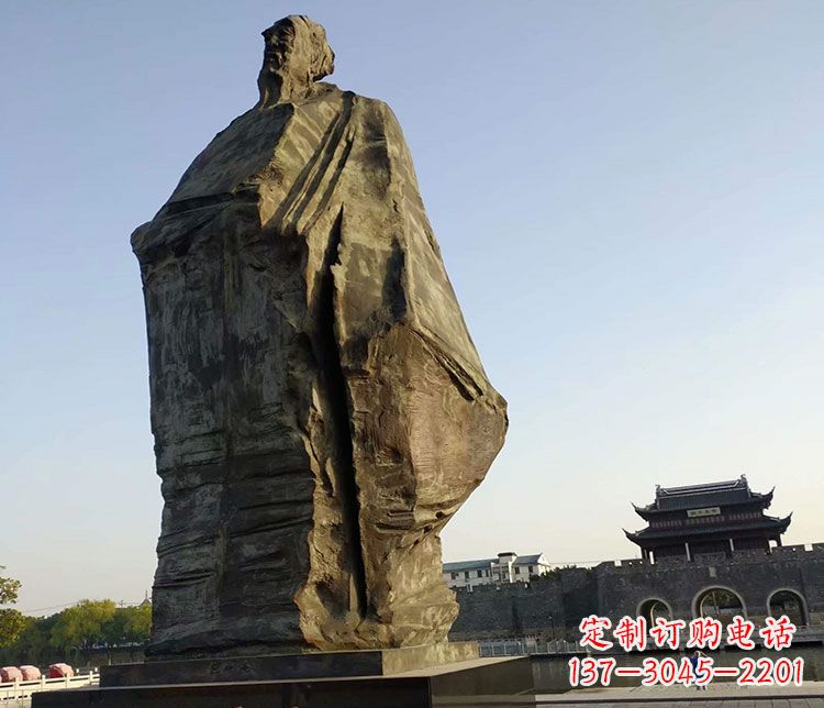 南阳北宋文学家范仲淹石雕