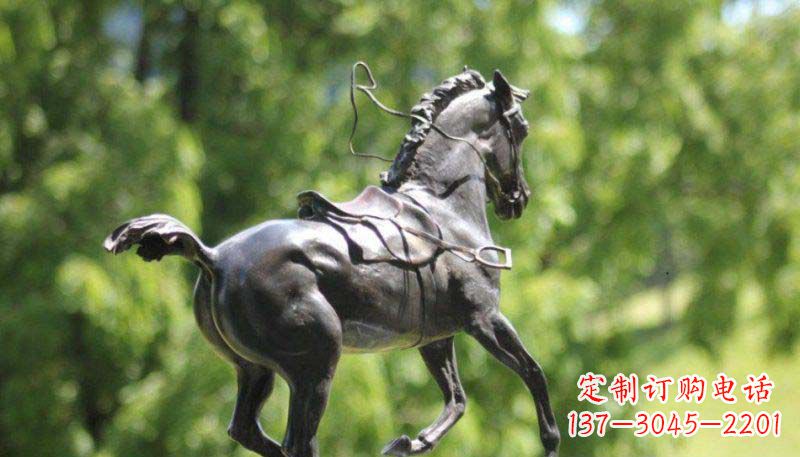 南阳奔跑的马公园动物铜雕