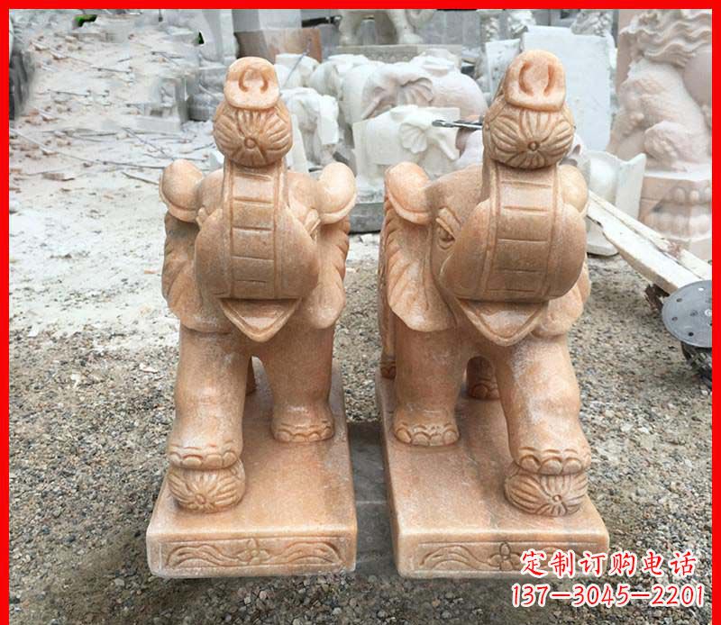 南阳鼻卷绣球的小象石雕