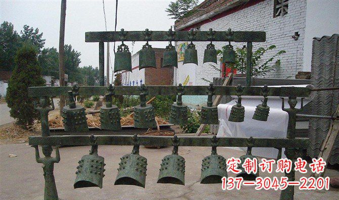 南阳编钟仿古铜雕