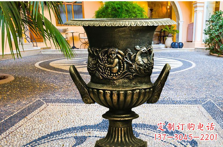 南阳别墅花盆铜雕
