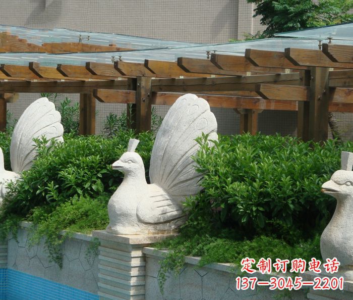南阳别墅景观孔雀喷泉石雕