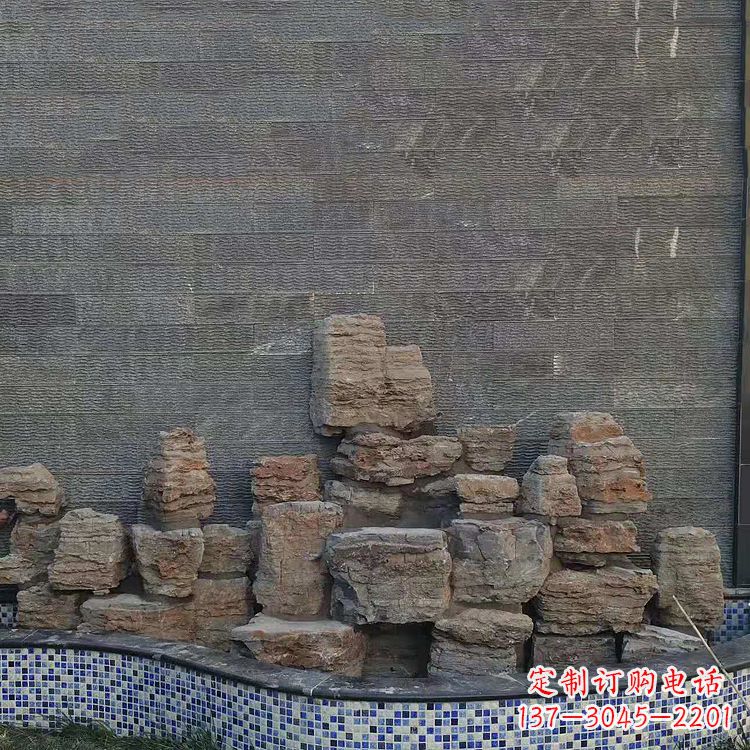 南阳别墅庭院假山鱼池