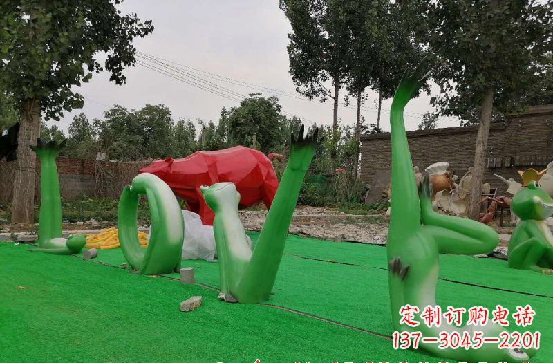 南阳新颖可爱的玻璃钢青蛙雕塑