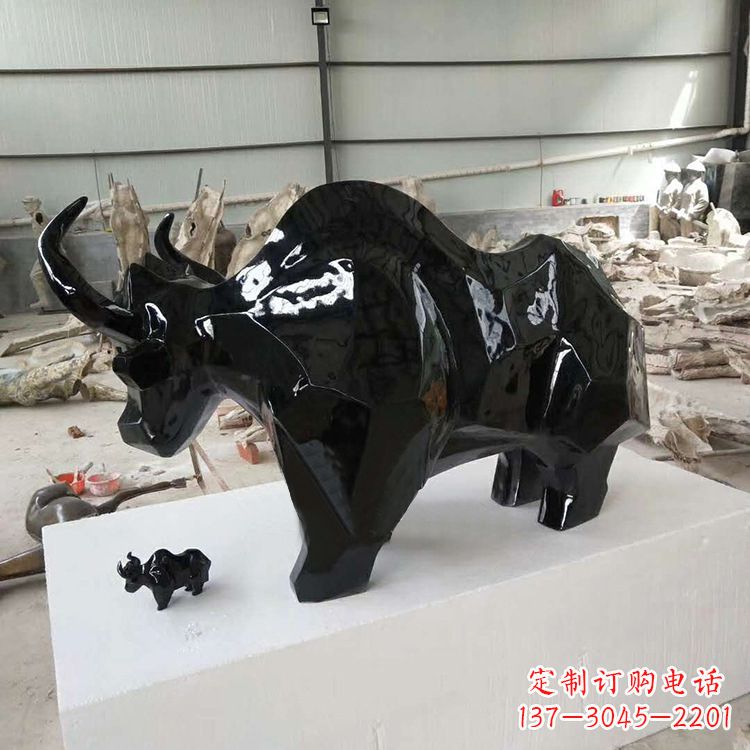 南阳玻璃钢抽象动物牛雕塑工艺品景观摆件