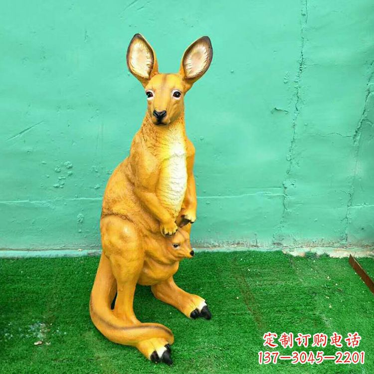 南阳玻璃钢袋鼠仿真雕塑