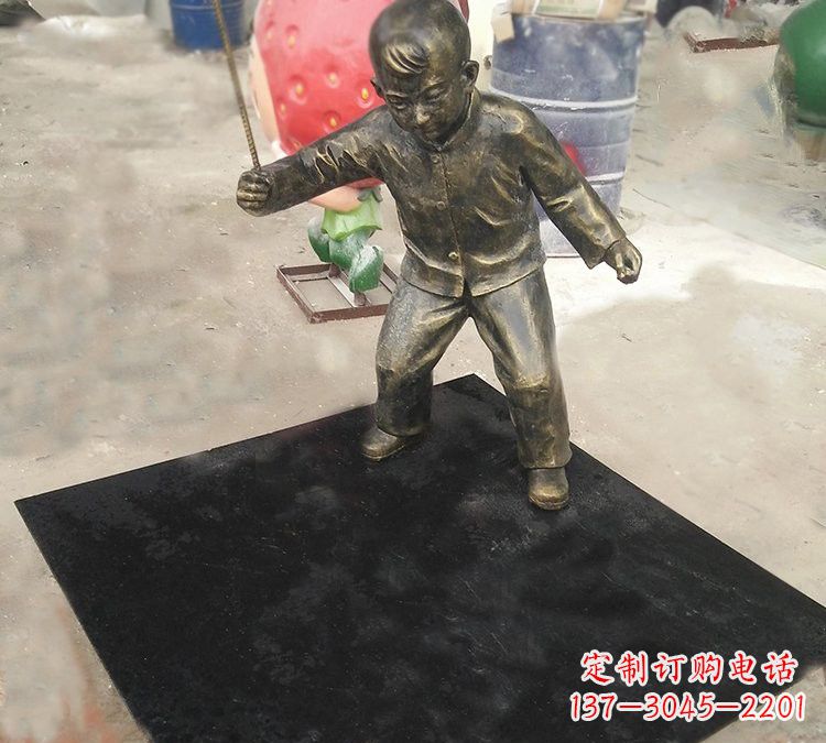 南阳玻璃钢陀螺雕塑