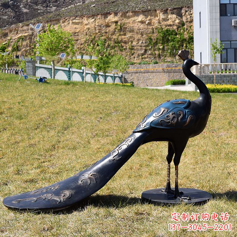 南阳玻璃钢仿铜孔雀雕塑-园林草坪动物雕塑