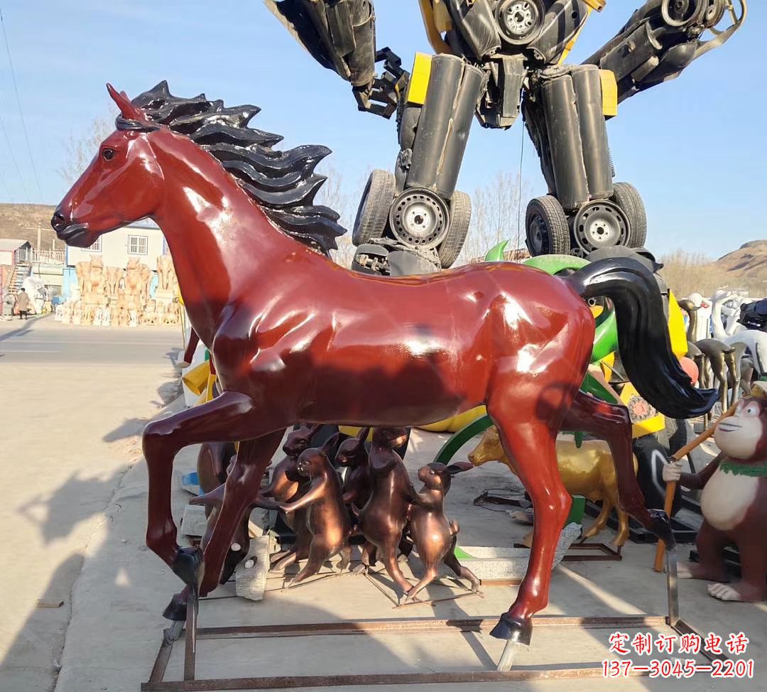 南阳玻璃钢奔马雕塑