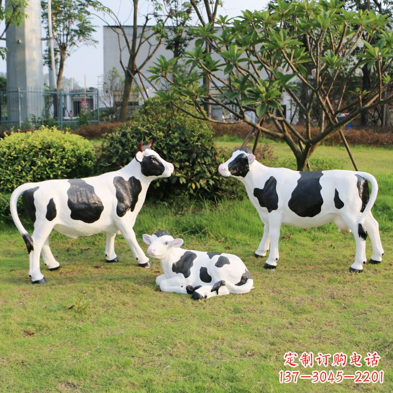 南阳玻璃钢仿真奶牛雕塑 (2)