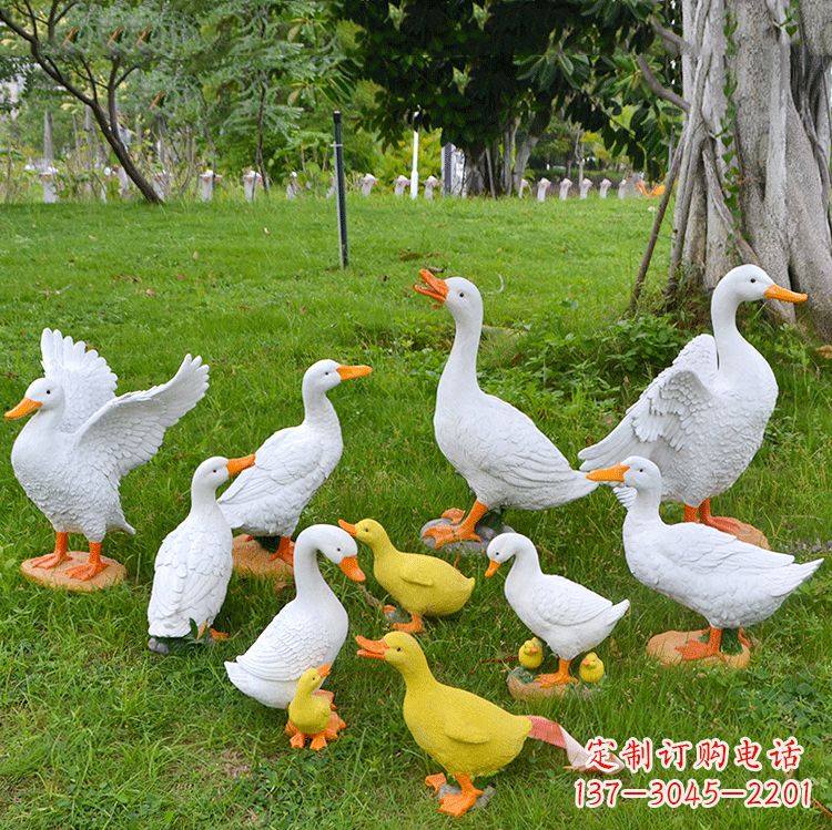 南阳玻璃钢仿真鸭子雕塑-庭院农家院仿真家禽动物雕塑摆件