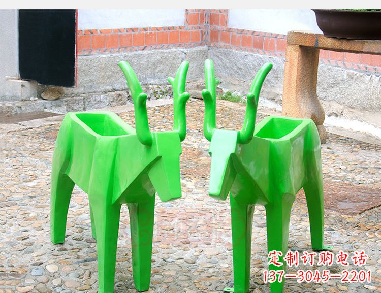 南阳玻璃钢几何鹿花盆公园动物雕塑