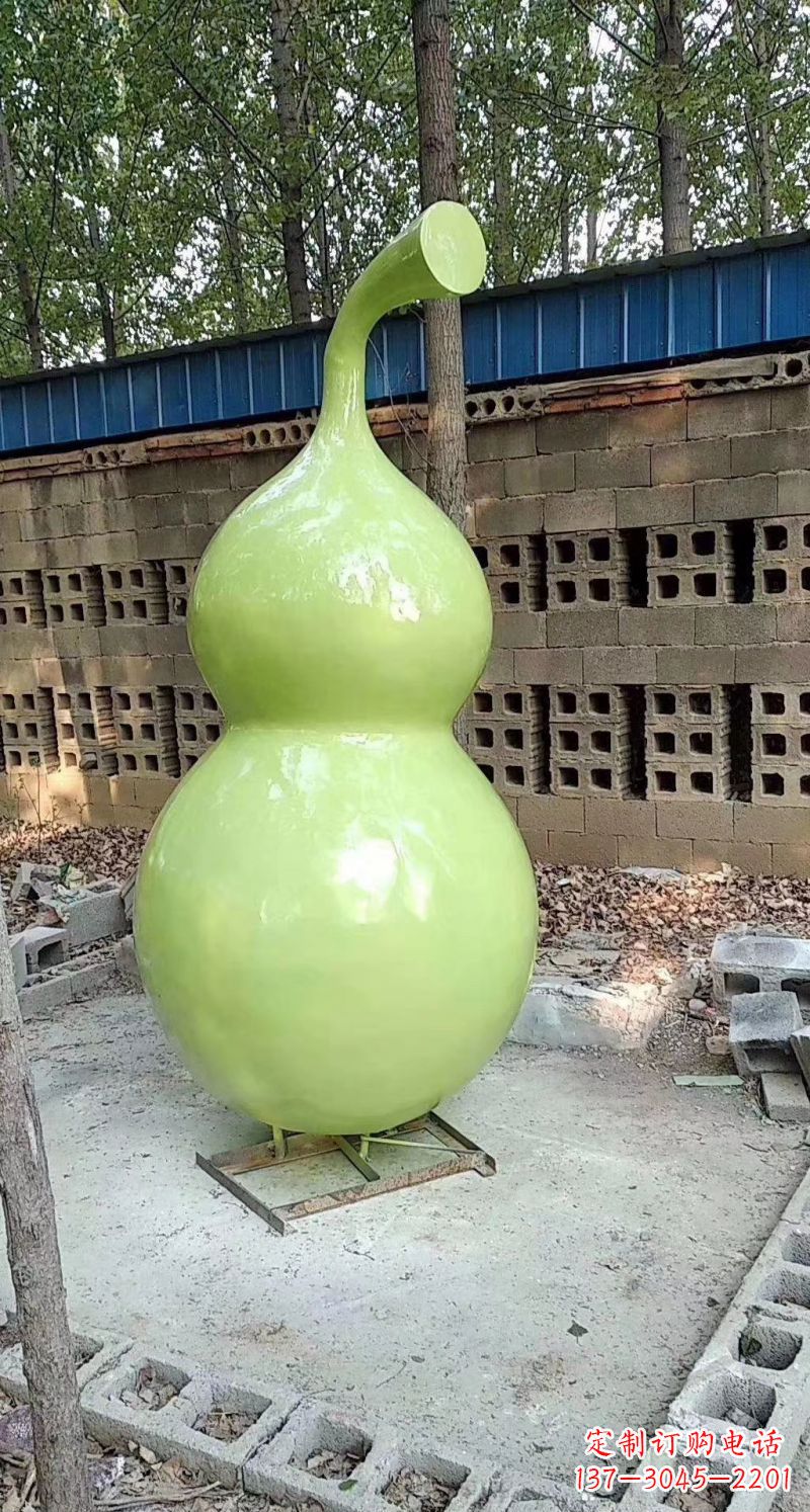 南阳玻璃钢葫芦雕塑艺术性与实用性的完美结合