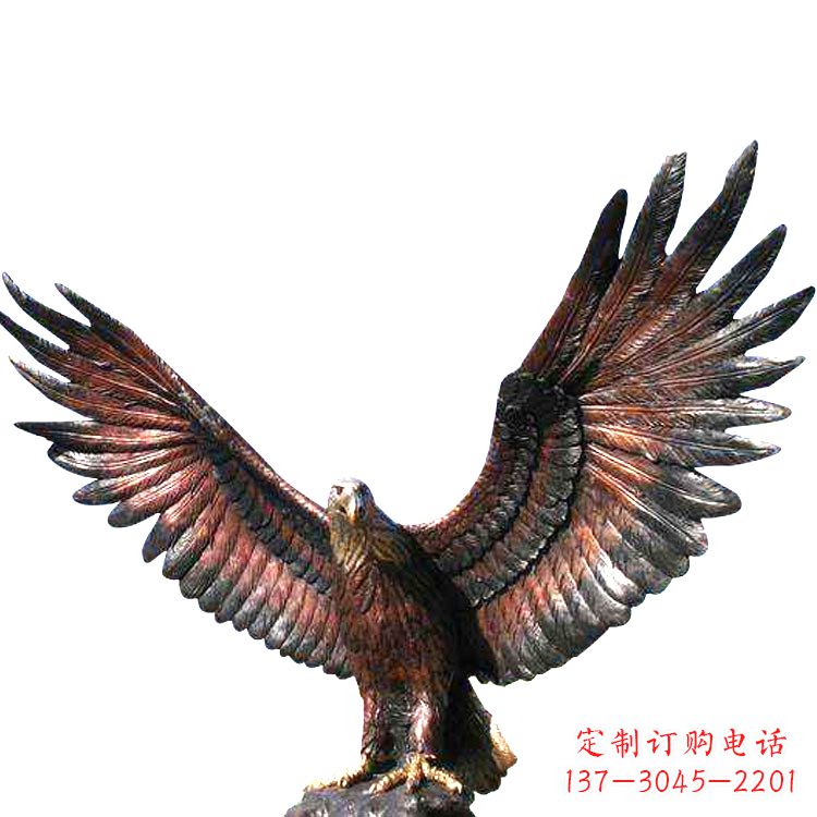 南阳玻璃钢老鹰雕塑传承传统的铜雕艺术