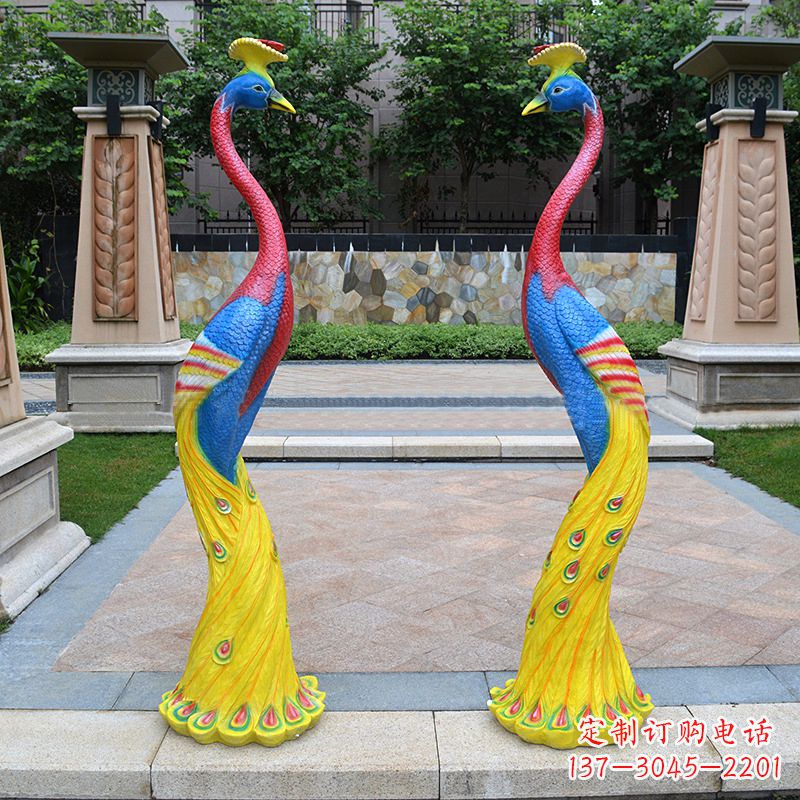 南阳玻璃钢制精美孔雀雕塑