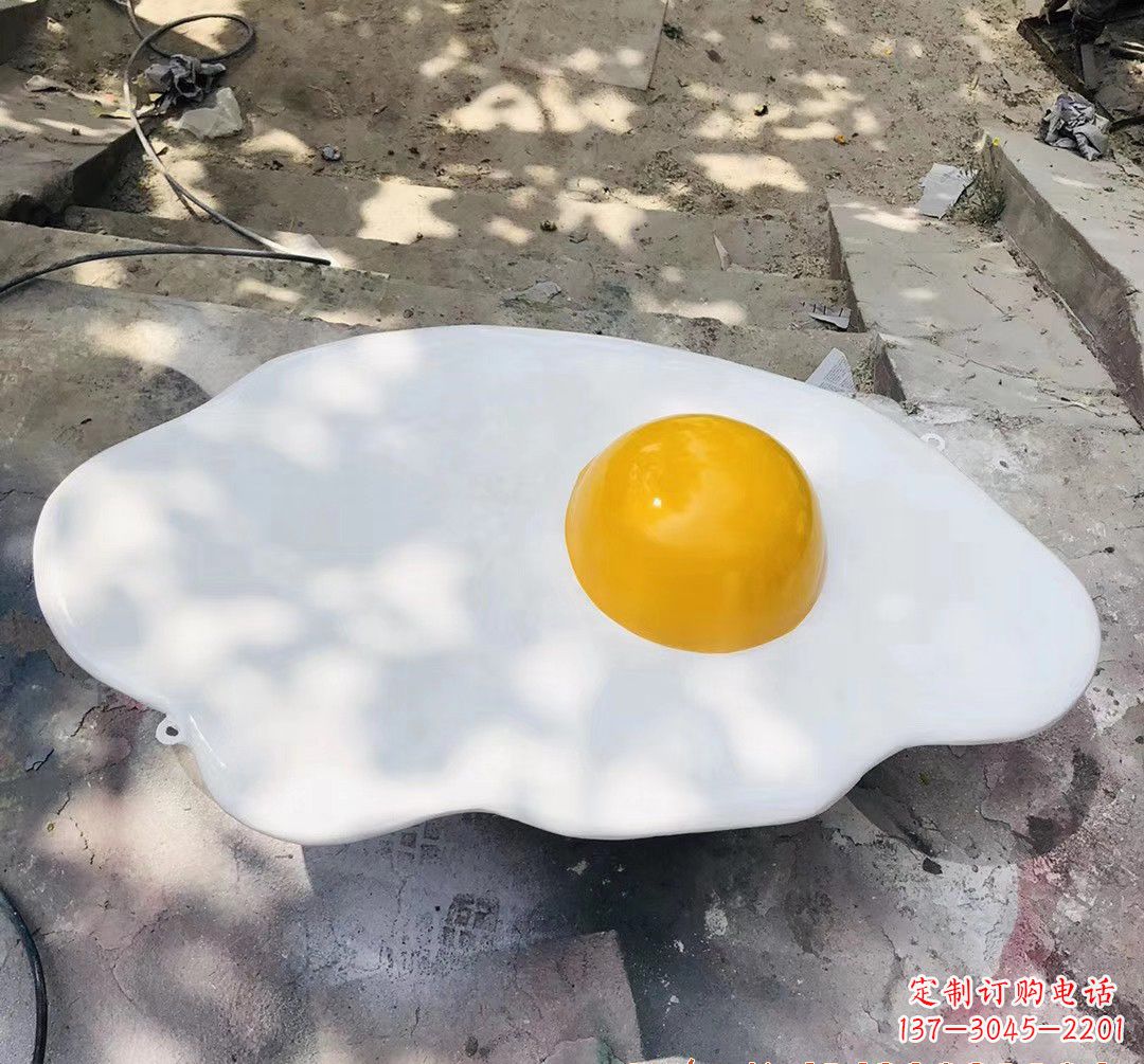 南阳玻璃钢摊鸡蛋景观雕塑