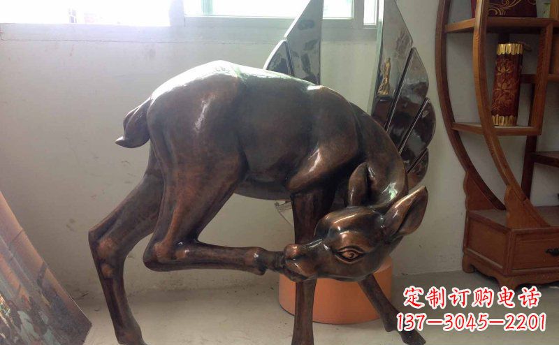 南阳玻璃钢小鹿仿铜动物雕塑