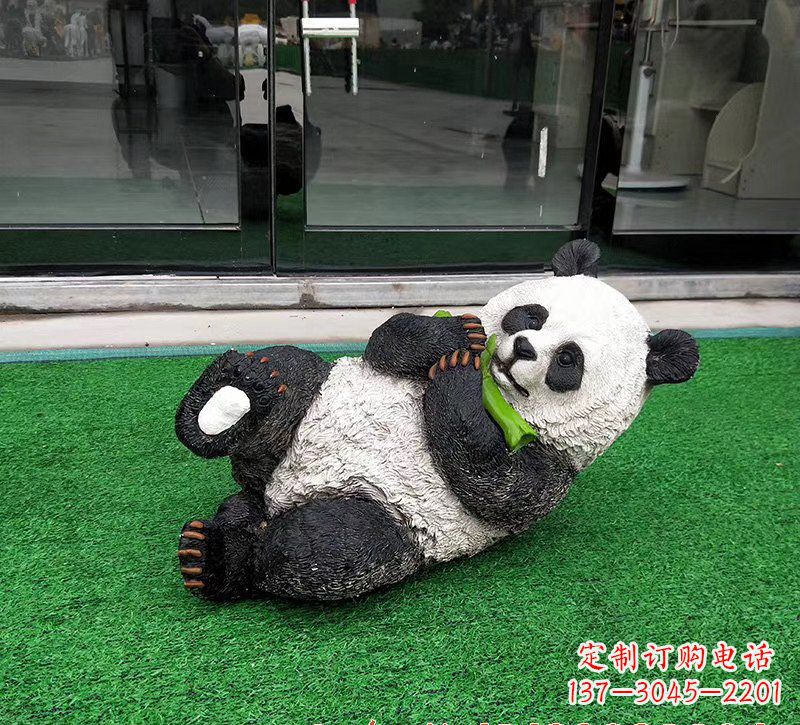 南阳玻璃钢熊猫动物雕塑222