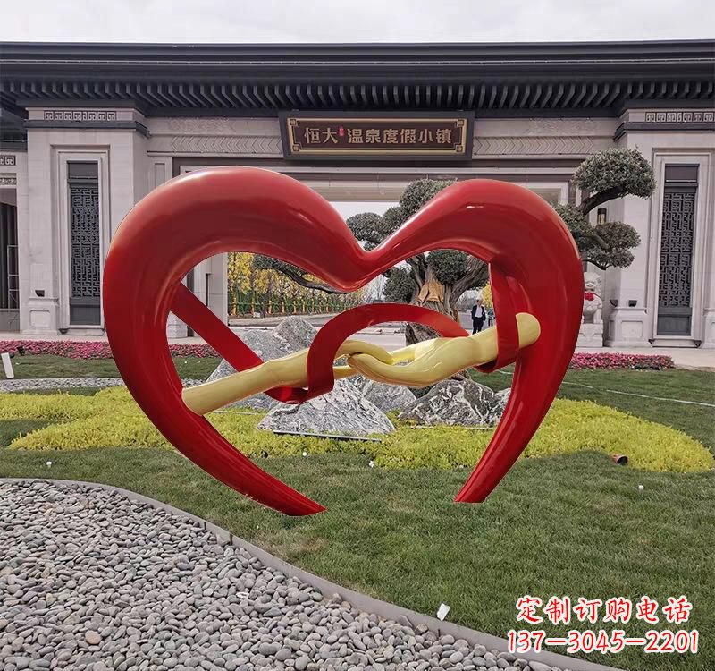 南阳不锈钢爱心字母雕塑——传递爱的艺术美学