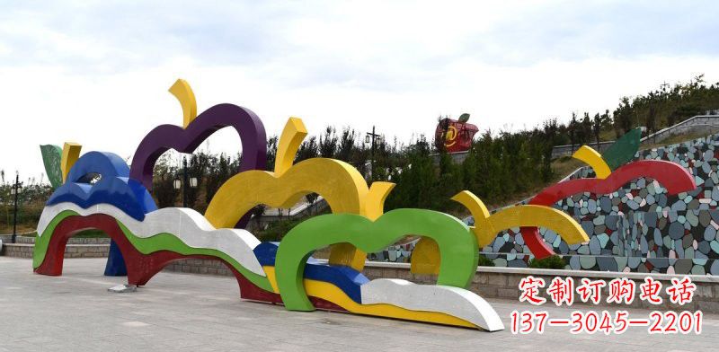 南阳不锈钢彩色苹果雕塑