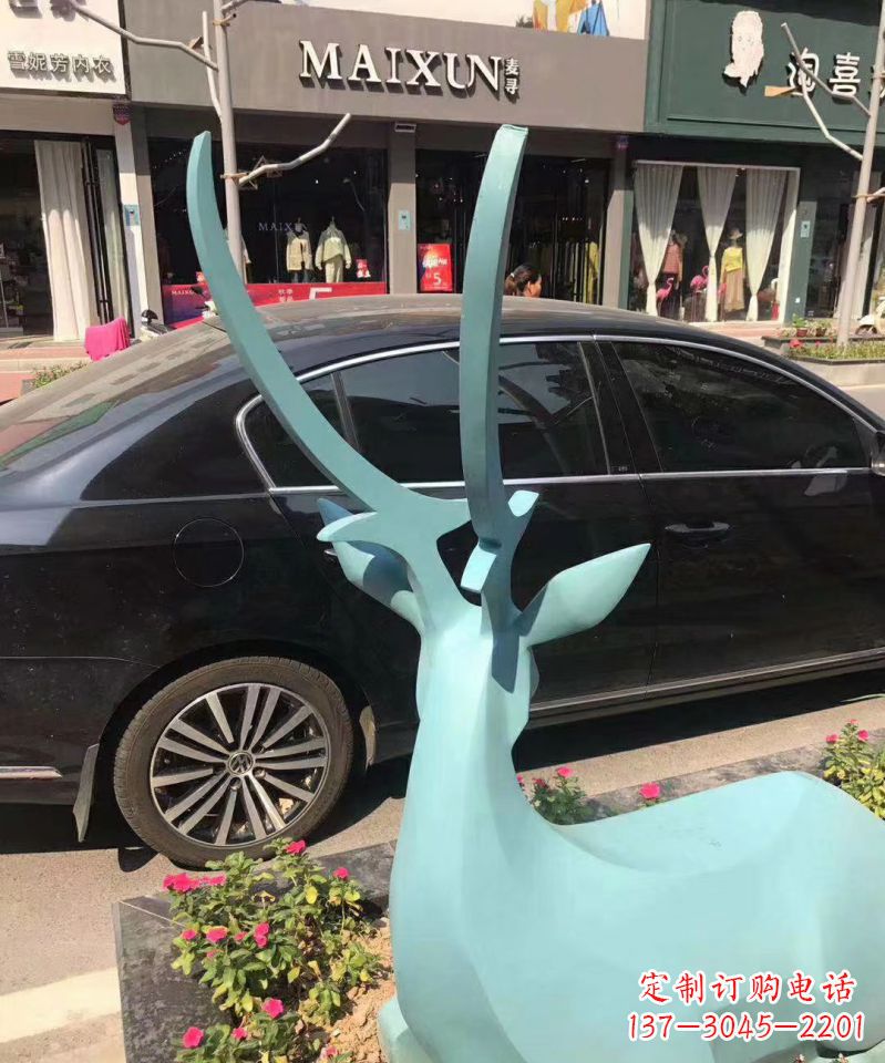 南阳不锈钢城市小鹿雕塑精心雕刻的艺术精品
