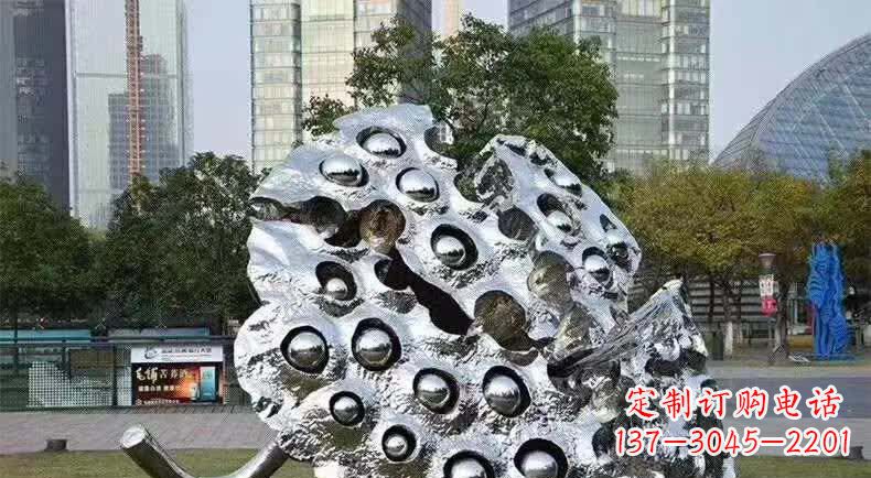 南阳不锈钢城市的莲蓬雕塑