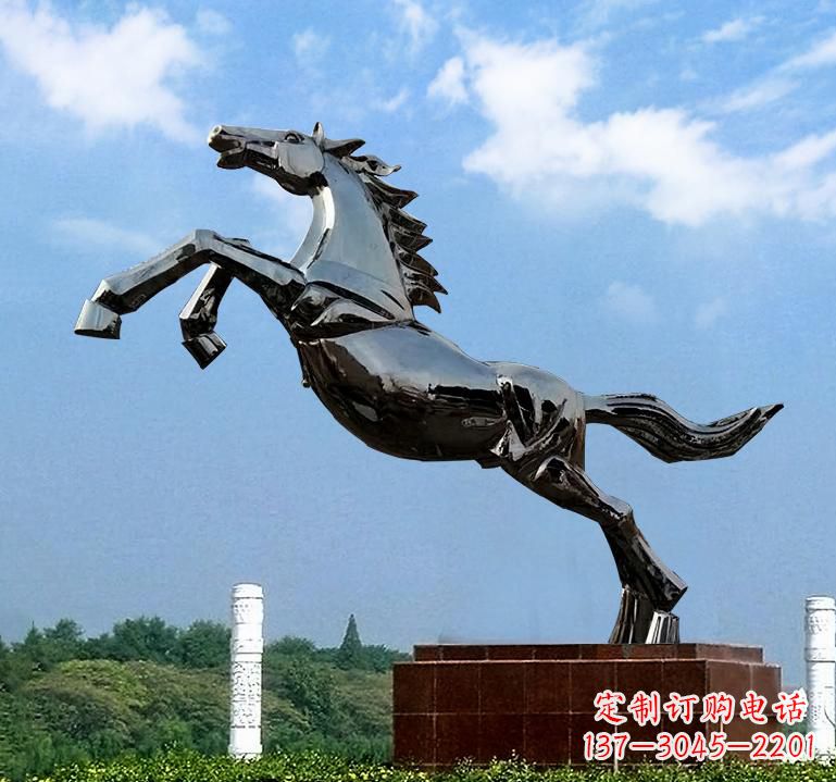 南阳不锈钢城市艺术奔马雕塑精美的艺术之作