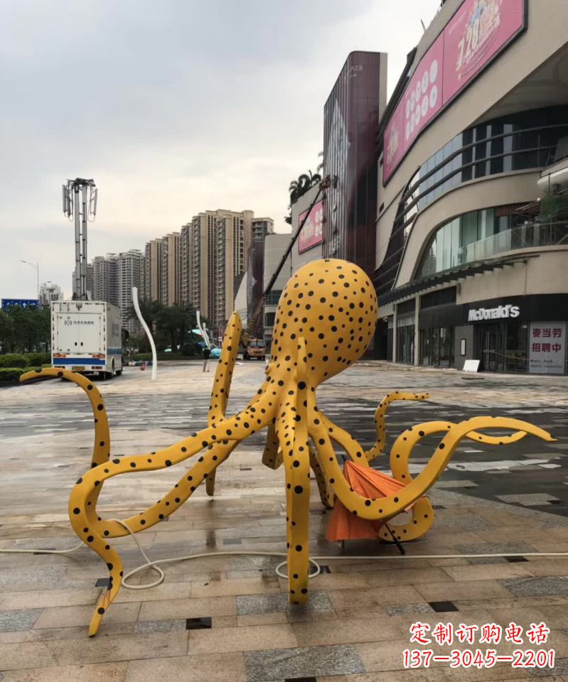 南阳不锈钢章鱼雕塑一座海洋之城的标志