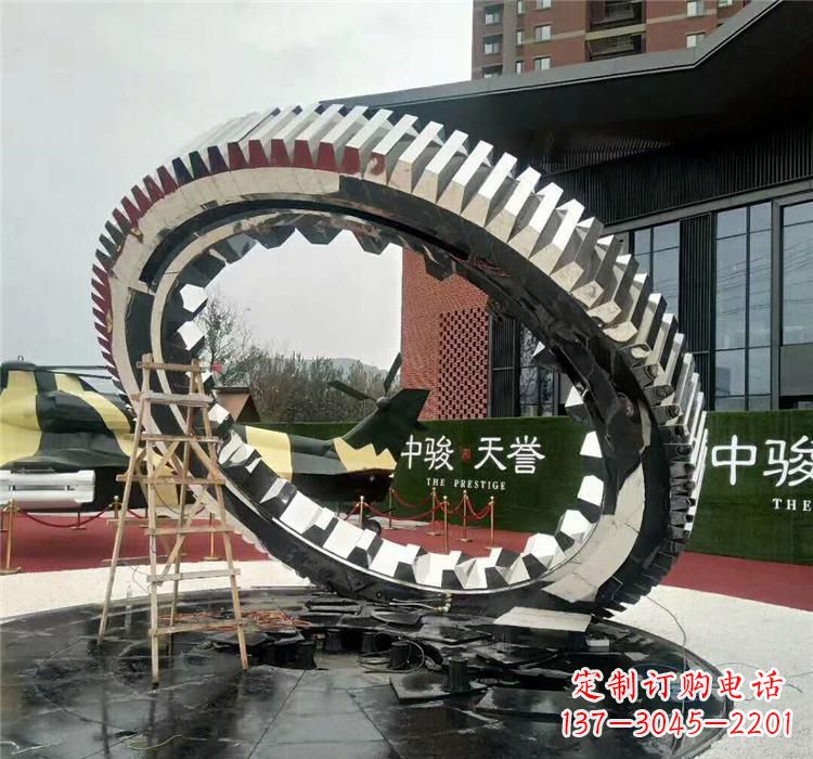 南阳不锈钢齿轮雕塑