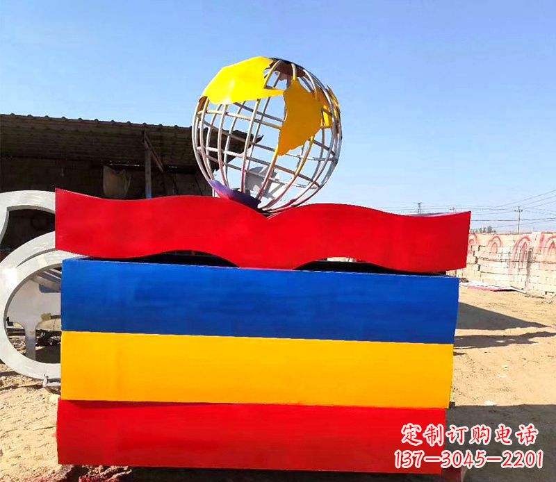 南阳不锈钢地球雕塑——象征地球的美丽与和谐