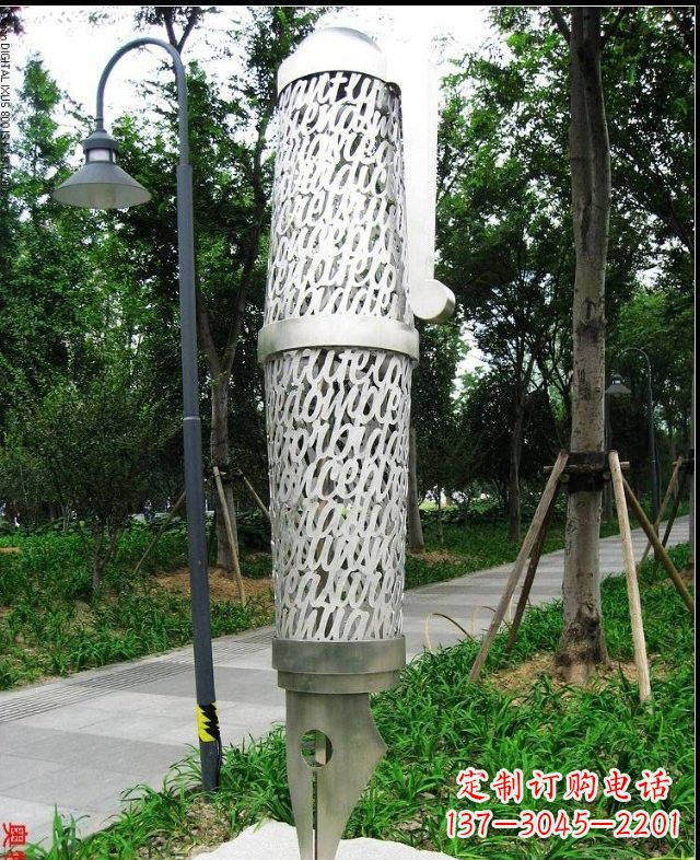 南阳不锈钢抽象钢笔雕塑222