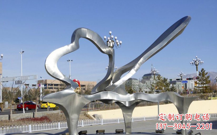 南阳不锈钢抽象钢琴广场雕塑