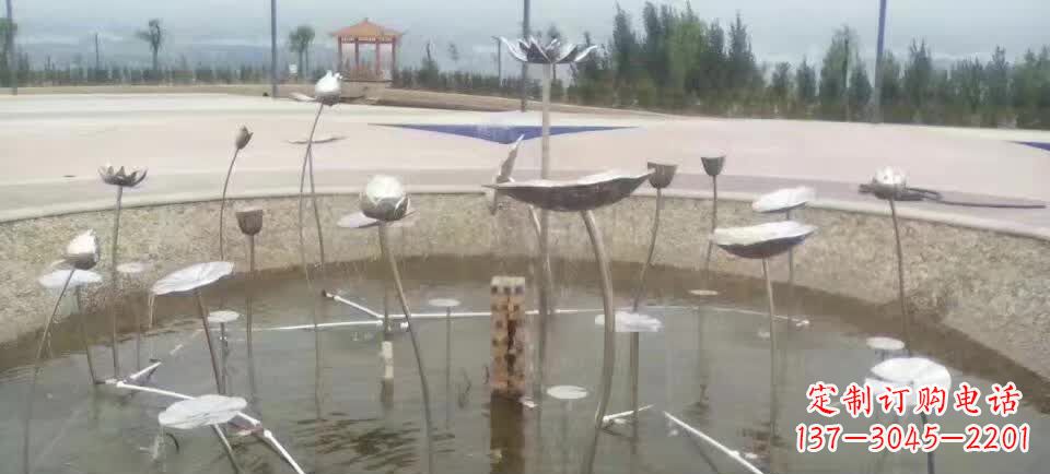 南阳精美不锈钢荷花雕塑