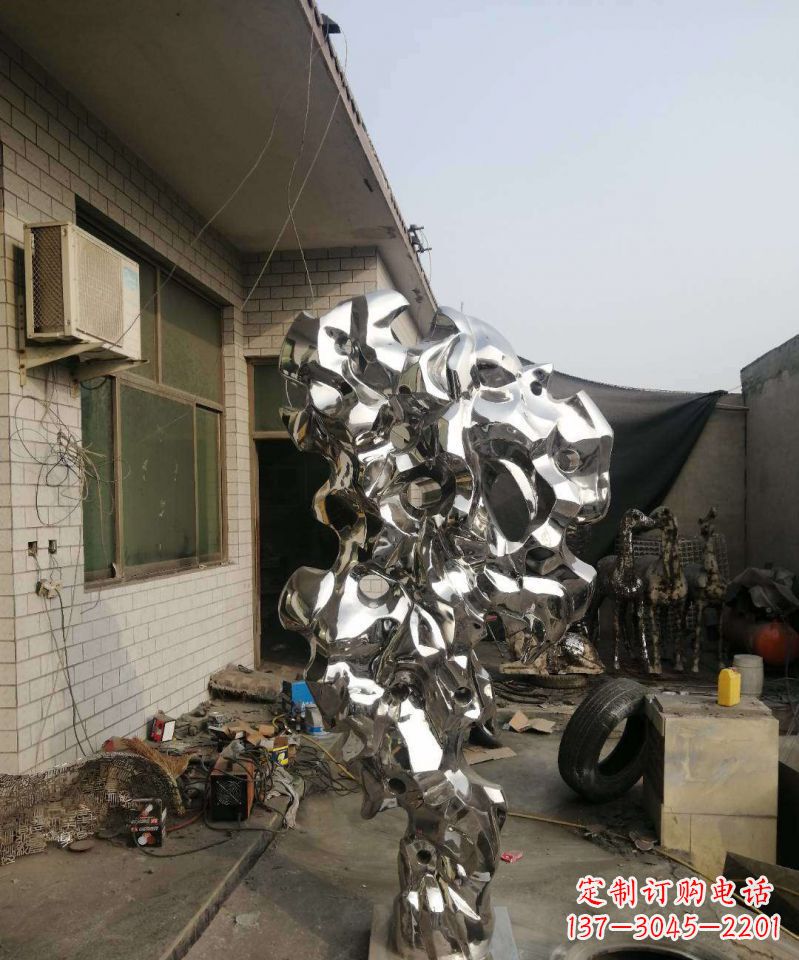 南阳太湖石雕塑不锈钢的艺术精品