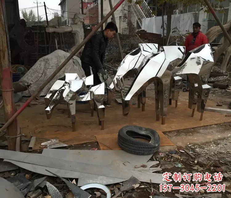 南阳不锈钢抽象小马动物雕塑