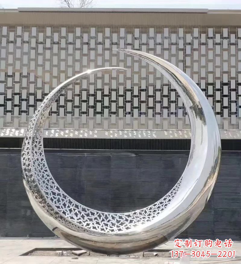 南阳不锈钢月亮雕塑精美的艺术之作