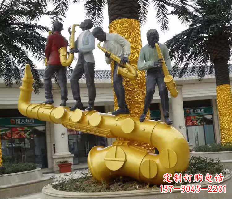 南阳不锈钢吹萨克斯人物雕塑