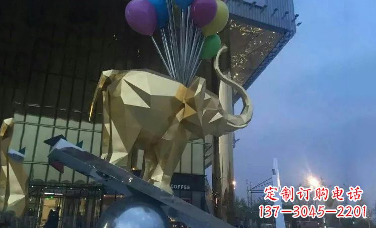 南阳不锈钢大象踩高跷城市景观雕塑