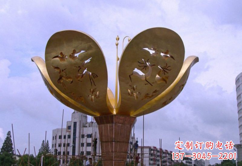 南阳不锈钢大型紫荆花景观雕塑