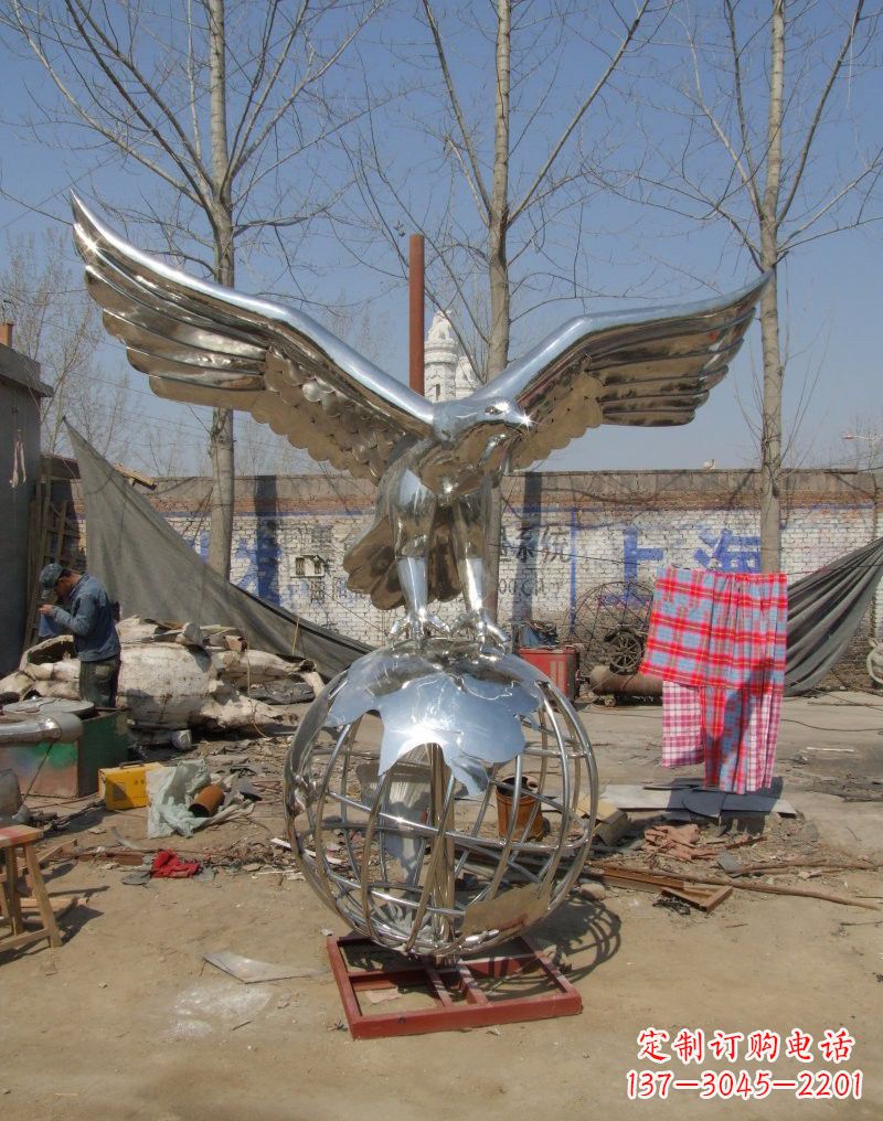 南阳老鹰雕塑不锈钢大展鸿图
