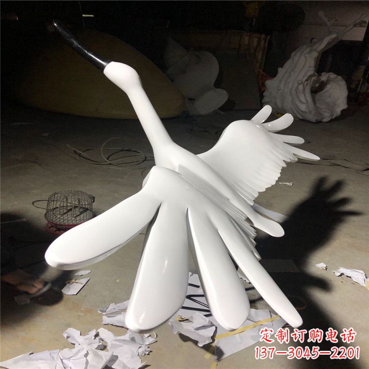南阳精致的不锈钢丹顶鹤雕塑