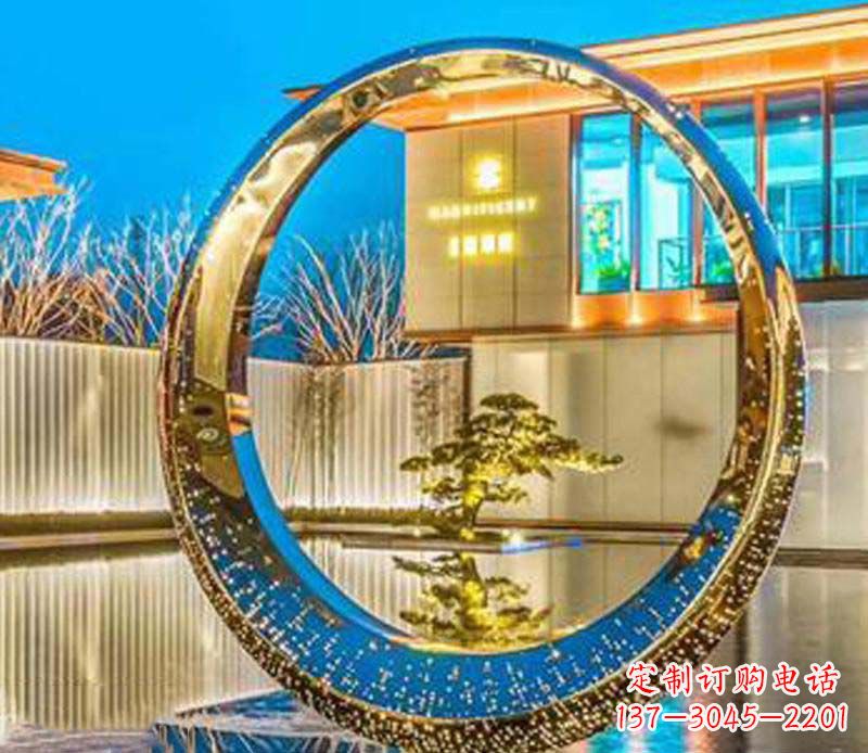 南阳精美不锈钢灯饰圆环雕塑