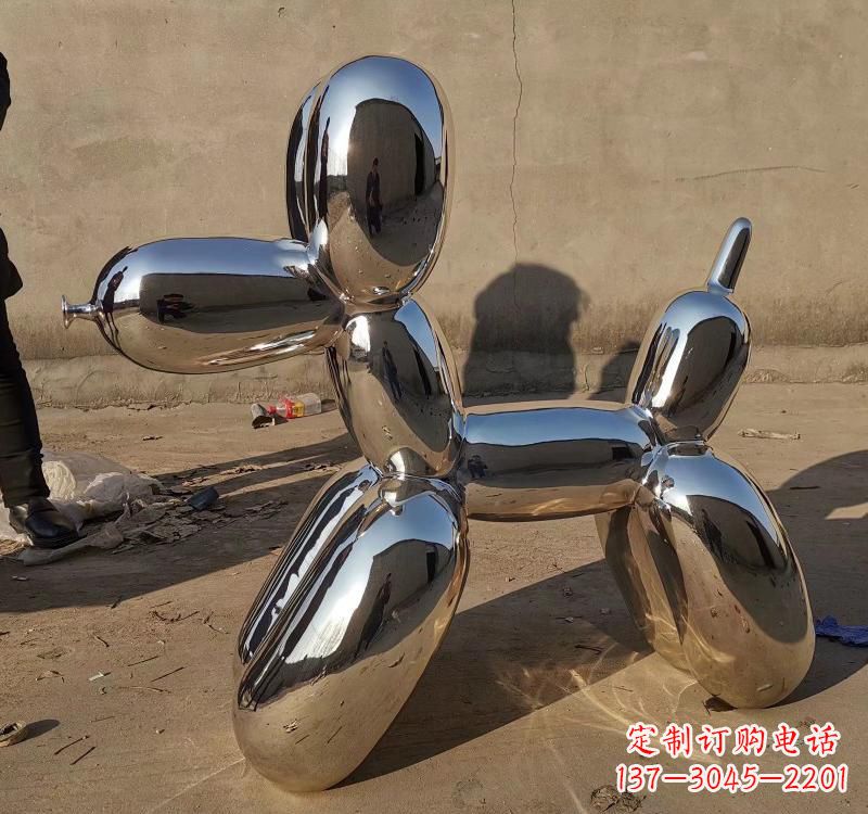 南阳精美不锈钢动物雕塑