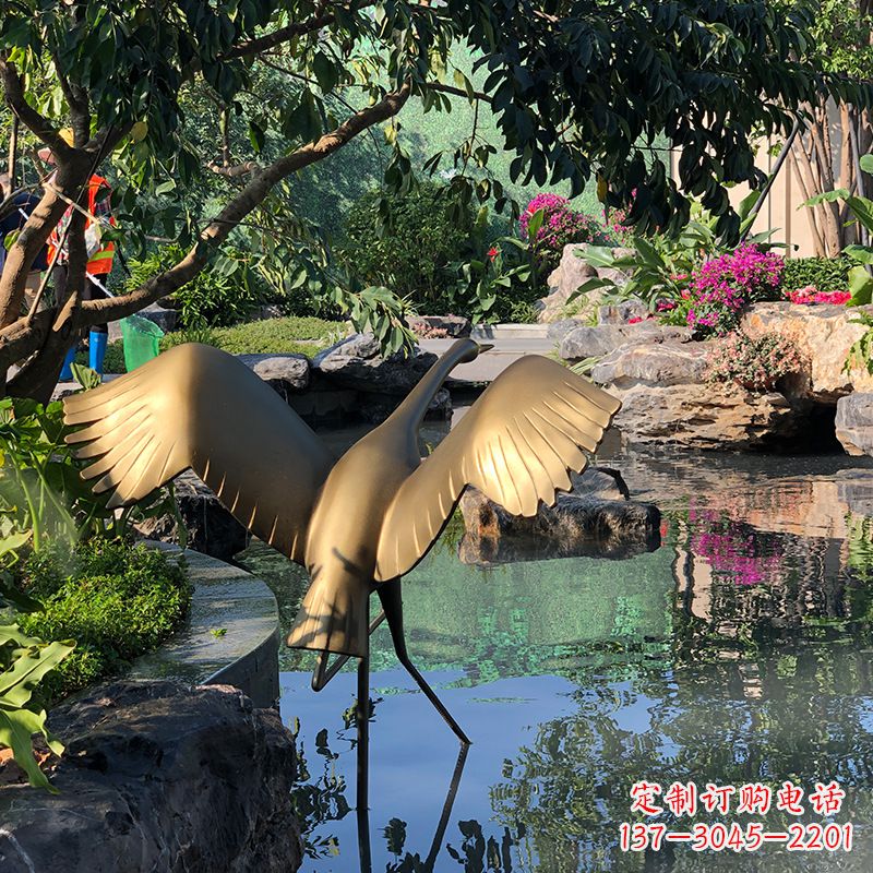 南阳不锈钢动物鹤雕塑精美艺术品