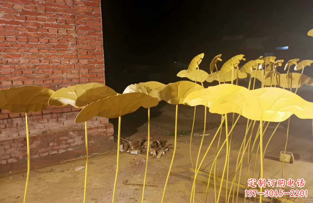 南阳不锈钢荷花雕塑优雅而永恒